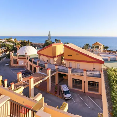 Romana Playa By The Apartment