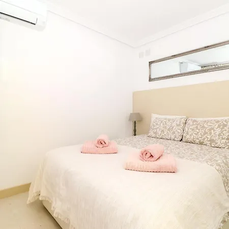 Apartment Romana Playa By The Marbella