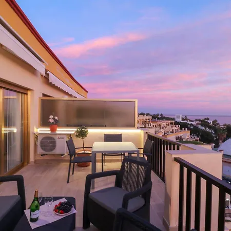 Romana Playa By The Marbella